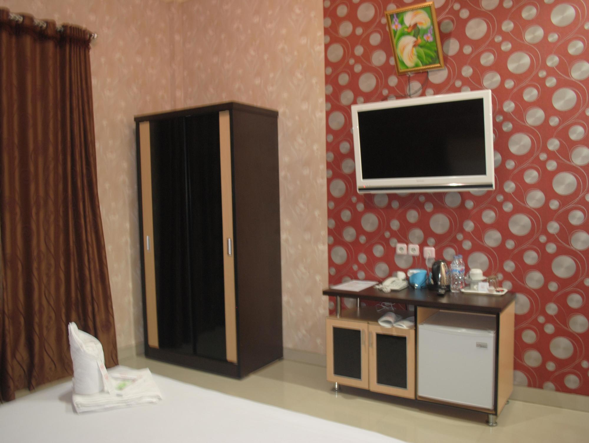 Eljie Hotel Syariah Gorontalo Bagian luar foto