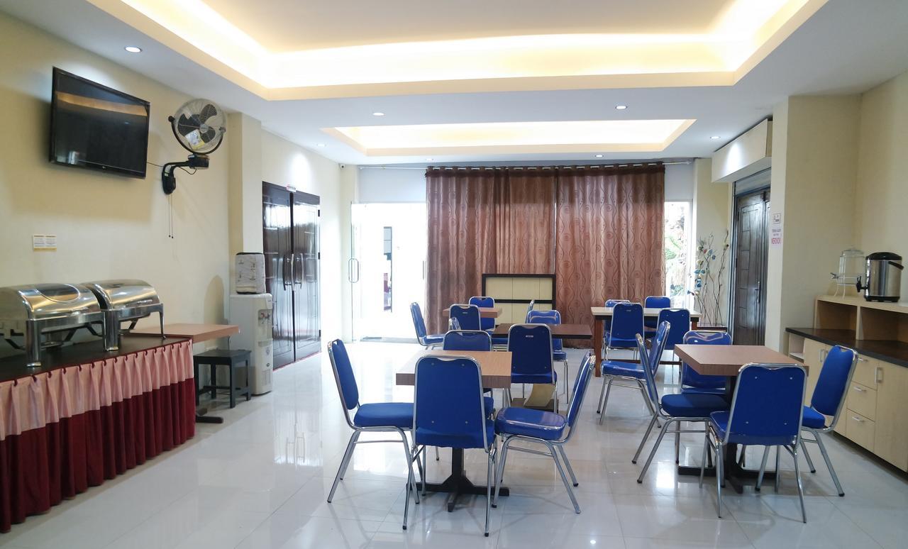 Eljie Hotel Syariah Gorontalo Bagian luar foto